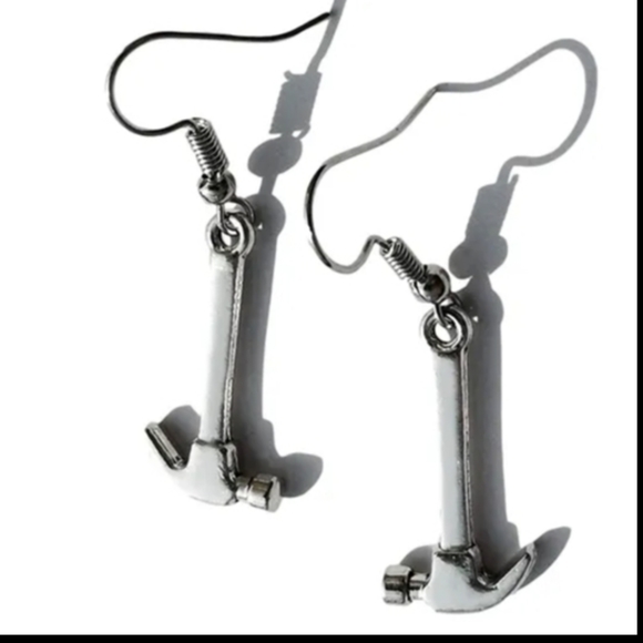 8 pair Weapon Earrings - Picture 7 of 8